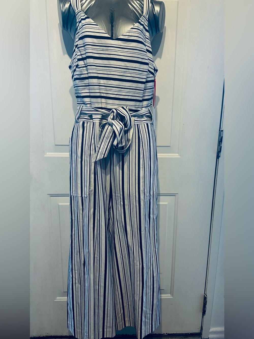 New w/ tags Elle large White & Navy Striped Tie-Waist Jumpsuit